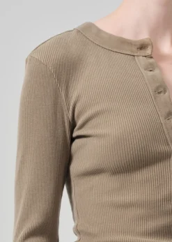 Varra Henley